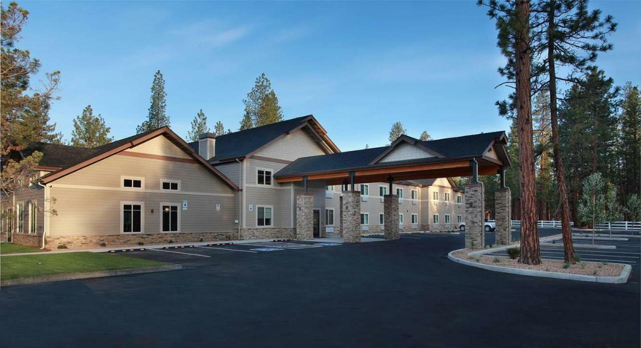 Grandstay Hotel & Suites Sisters Exteriör bild
